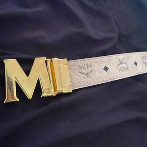 MCM Belt reversible. 30/32 mens